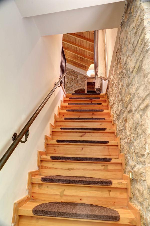 Luminous 2Bd Stone Apt In The Alleys Of Corfu Town Exterior photo